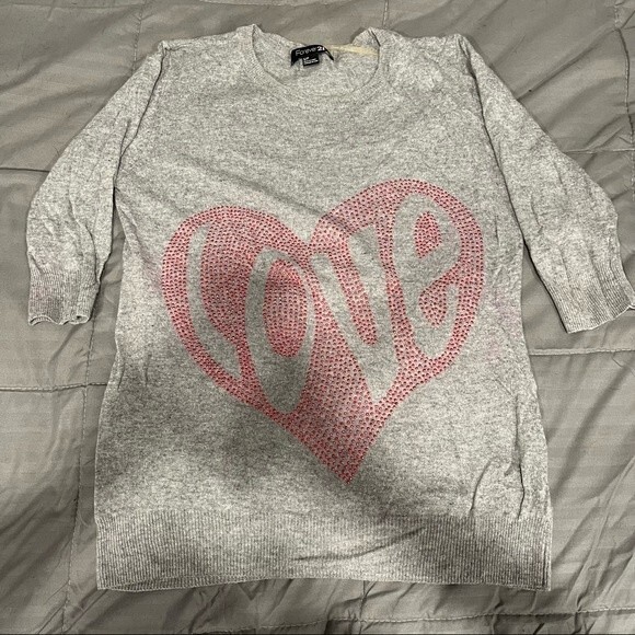 Forever 21 Grey Wool Blend LOVE Studded 3/4 Sleeve Sweater Small - Picture 6 of 7